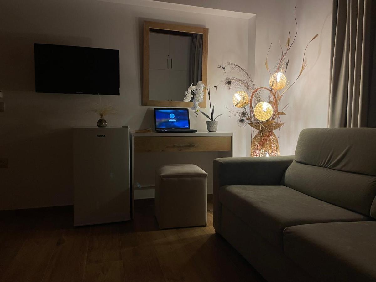 Venti Et Maris Hotel Ksamil Kültér fotó